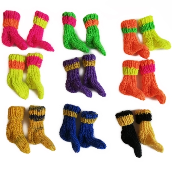 Coole bunte Socken im Miniformat